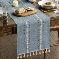 TY Chemin de table style vintage en tissu uni avec pompons - Décoration intérieure durable et éco-responsable