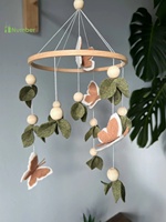 Produits pour bébés en gros, mobiles de berceau bohèmes en feutre doux, papillon, feuille, mobiles de berceau faits à la main pour bébés avec des perles en bois