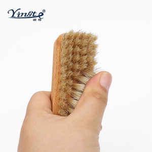 Cepillo para zapatos Yinste de madera maciza con cerdas de cerdo, cerdas suaves para limpieza y cuidado. - Product Image 2