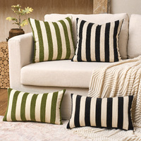 Housse de coussin décorative en chenille rayée personnalisée en gros, housse de coussin en velours pour la décoration