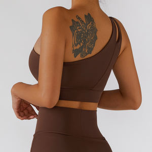 Soutien-gorge de sport grande taille soutien-gorge de sport pour femmes haut de gamme yoga actif conception douce votre propre logo personnalisé soutien-gorge de sport à une épaule - Product Image 3