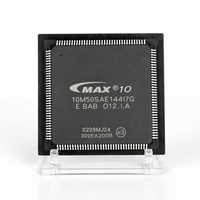 10M08SAE144I7G Puce FPGA IC originale SMD QFP144 pour applications de contrôle industriel et de communication Composants électroniques