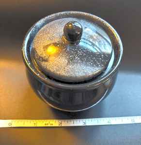 Frascos de Resina Elegantes con Acabado Duradero, Diseño Elegante y Superficie Lisa, Perfectos para Decoración del Hogar, Almacenamiento y Exhibición - Product Image 4