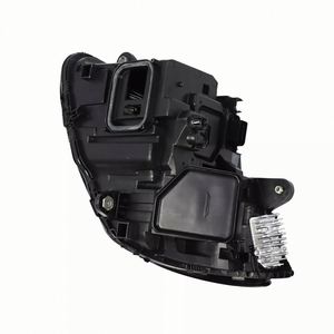 Ensemble de phares avant A2059067803 pour Mercedes-Benz Classe C C300 - Product Image 4