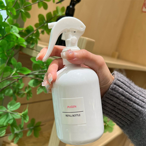 En Stock: Botella de <span class=keywords><strong>Spray</strong></span> Negra y Blanca de 300 ml con Botón Manual y Pulverizador de Niebla Fina - Product Image 2