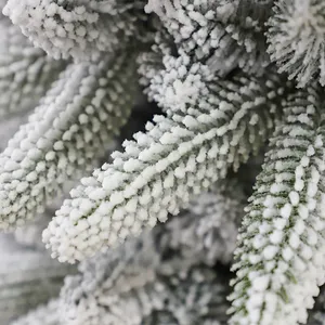 Vente en gros d'arbre de Noël flocage intérieur extérieur arbre de Noël très vendu décoration de vacances lumières LED arbre de Noël en métal - Product Image 2