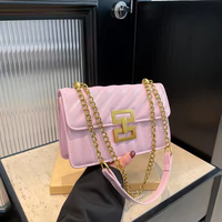 Tas Selempang Rantai Berlapis Jahitan Modis untuk Wanita, Dompet Kecil Persegi dengan Kunci Emas dalam Warna Hitam, Pink, Cokelat, Merah dari Kulit PU