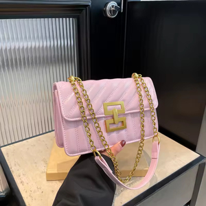 Bolso <span class=keywords><strong>de</strong></span> Hombro Acolchado <span class=keywords><strong>de</strong></span> Moda para Mujer, Bolso Bandolera Cuadrado Pequeño con Cierre Dorado en Cuero PU Negro, Rosa, Marrón y Rojo - Product Image 2