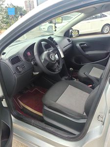 <span class=keywords><strong>Polo</strong></span> 1.4L Benzina Berlina Manuale LHD Usata Anno 2011 per Esportazione, Interni Scuri, Sedili in Tessuto, Telecamera Posteriore - Product Image 5