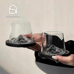 Tasse à eau de montage d'observation à la mode avec sous-verre rond 3D Snow Fuji Base Mountain Whisky Glass - Product Image 1