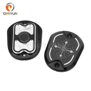 Couvercle <span class=keywords><strong>de</strong></span> maître-<span class=keywords><strong>cylindre</strong></span> <span class=keywords><strong>de</strong></span> <span class=keywords><strong>frein</strong></span> <span class=keywords><strong>de</strong></span> moto pour <span class=keywords><strong>Harley</strong></span> Sportster XL883 1200 Iron 72 48 Nightster Roadster 05-14 - Product Image 3