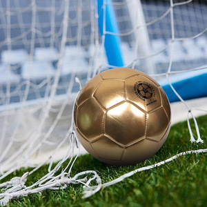 Pallone da Calcio Professionale Misura 3/4/5 Dorato Lucido Metallizzato per Souvenir e Allenamento - Product Image 6
