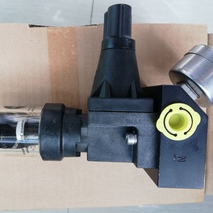 ตัวควบคุมแรงดันอากาศแบบกรองเดี่ยว รุ่น Samson 4708 ซีรีส์ พร้อมตัวกรองแก๊ส - Product Image 1