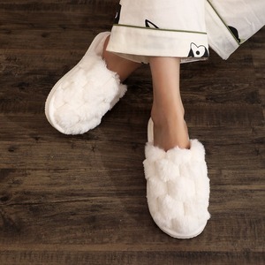 รองเท้าแตะพื้น EVA วัสดุใหม่ขายส่งสำหรับผู้หญิง รองเท้าแตะแฟชั่นบุขนนุ่ม คุณภาพดี - Product Image 4