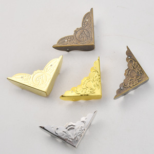 Antique Bronze Gold Silver Metal <b>Corner</b> <b>Protectors</b> For Wooden Boxes Wardrobe Hardware 928 929 Plated Carbon Steel Wall Mount - Product Image 3