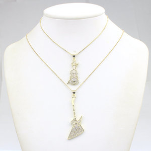 Collar con forma de guitarra/violín de circonita cúbica de cobre chapado en oro, novedad de 2017, venta al por mayor - Product Image 1