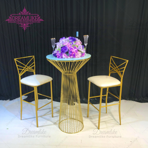 Ensemble table et chaises <span class=keywords><strong>de</strong></span> bar en métal en acier inoxydable Mobilier <span class=keywords><strong>de</strong></span> bar et <span class=keywords><strong>de</strong></span> boîte <span class=keywords><strong>de</strong></span> <span class=keywords><strong>nuit</strong></span> moderne pour hôtels et cocktails Mariage et <span class=keywords><strong>chic</strong></span> - Product Image 3