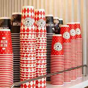 Chuangmei Custom logo Merry Christmas <b>Disposable</b> 12oz 16oz Paper <b>Cup</b> Insulated Ho Tcoffee Drink <b>Cup</b> for Winter Party Supplies - Product Image 2