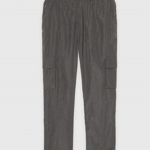 Pantalon cargo gris en nylon froissé coupe ample avec poches 3D, coupe-vent, style survêtement pour homme – Vente en gros - Product Image 6