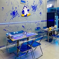 Tables et chaises de restaurant commerciales, table en acier inoxydable avec chaises bleues, résistantes aux rayures pour les magasins alimentaires