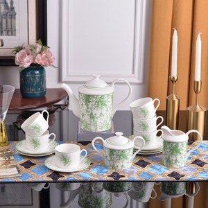 Nouvel ensemble de thé en porcelaine fine (15 pièces) à motif muguet vert - Product Image 1