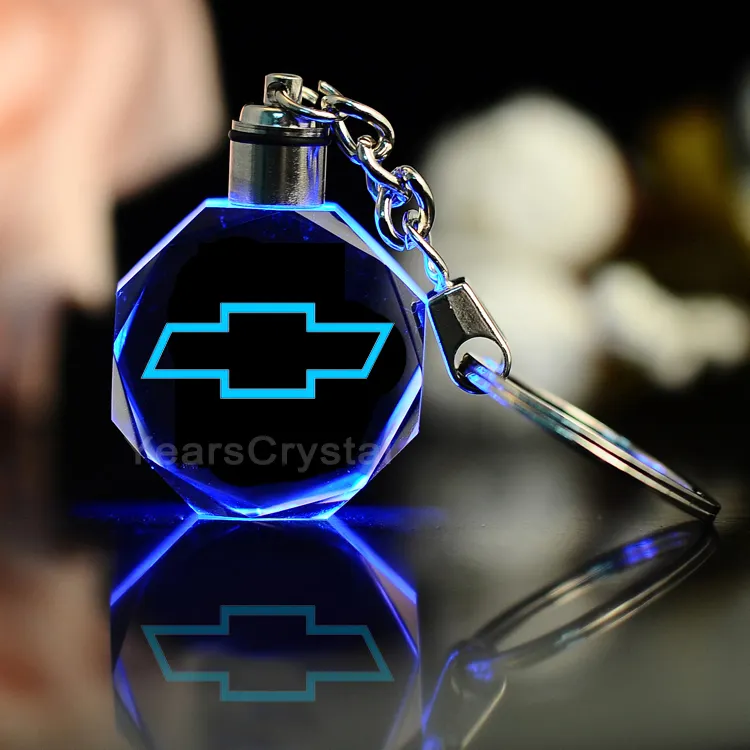 Hadiah Promosi Hadiah 2020 Kustom 3D Laser Ukiran Kristal Mobil Logo Gantungan Kunci dengan Gantungan Kunci Lampu Led