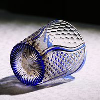 Verre à whisky de style Edo Kiriko sculpté à la main, Tumbler en cristal bleu avec motif géométrique pour bar à domicile et cadeau