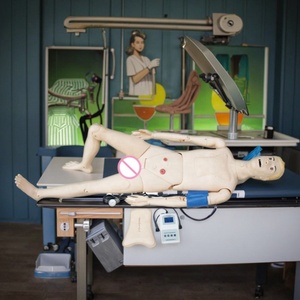 Modèle de soignant entièrement fonctionnel avancé de soins infirmiers avec modèle de soins infirmiers de mesure de la pression artérielle - Product Image 6