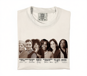T-Shirt da Donna Comfort Colors, Girocollo, Manica Corta, 100% Cotone, Stampa 'Black Women History Month', Abbigliamento per il Potenziamento Femminile - Product Image 1