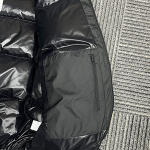 Chaquetas de Invierno Impermeables Negras Personalizadas OEM para Hombre, Chaqueta de Plumón de Ganso 800 Fill para Hombre - Product Image 5