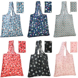 Hochwertige, individuell bedruckte, faltbare Einkaufstaschen aus Polyester, wiederverwendbare Einkaufstaschen für Lebensmittel und Boutiquen. - Product Image 6