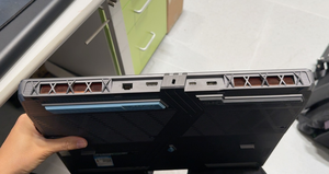 <span class=keywords><strong>Ordinateur</strong></span> <span class=keywords><strong>portable</strong></span> MSI Vector 17 HX A14VGG d'occasion en bon état, édition vidéo avec RTX4070 I9-14900HX, <span class=keywords><strong>ordinateur</strong></span> <span class=keywords><strong>portable</strong></span> de jeu - Product Image 5