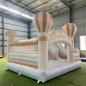 Château gonflable commercial à air chaud avec toboggan, thème nuage pastel neutre, pour enfants, idéal pour la location événementielle - Product Image 2