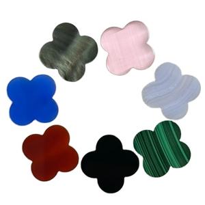 Malaquita <span class=keywords><strong>4</strong></span> <span class=keywords><strong>hojas</strong></span> trébol Piedra Negro ónix ágata Concha malalaquita cuatro <span class=keywords><strong>hojas</strong></span> trébol piedra trébol colgante - Product Image 1