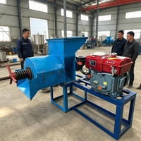 Automatische mini-palmoliepersmachine, palmolie-expeller met dieselmotor, palmolieverwerkings- en extractiemachine 500kg/uur in Nigeria