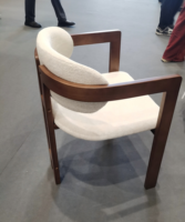 Chaise de salle à manger moderne en bois massif DISHI avec accoudoirs et dossier souple pour hôtel, restaurant, café, salon