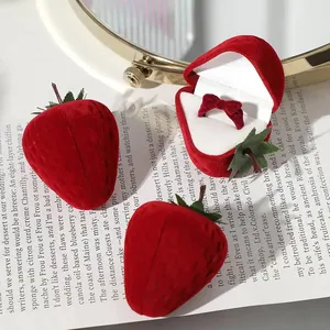 Cheap price for Korea new strawberry style factory wholesale ring wedding Valentine's gift packaging jewelry