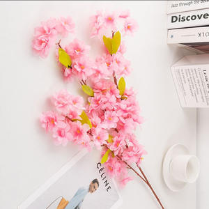 Arrangement de fleurs de <span class=keywords><strong>cerisier</strong></span> artificielles en soie réaliste en gros pour la <span class=keywords><strong>d</strong></span>écoration intérieure de la maison et les cérémonies de remise de diplômes - Fait à la main, longue durée - Product Image 6