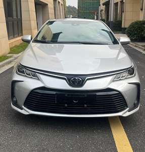 سيارة تويوتا كورولا موديل 2022، سيارة مدمجة مستعملة تعمل بالبنزين - Product Image 1