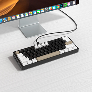 คีย์บอร์ดเกมมิ่งแบบมีสาย Mini USB รุ่นใหม่ 61 ปุ่ม RGB LED Backlit พร้อมสวิตช์แบบเงียบภาษาสเปน สำหรับเกมเมอร์ แท็บเล็ต พีซี 61 ปุ่ม Mini Ga - Product Image 4