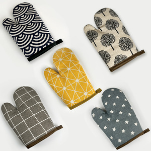 Gants de four en coton et lin épaissis résistants à la chaleur pour la cuisine, la pâtisserie, le micro-ondes et les outils de cuisson à haute température - Product Image 2