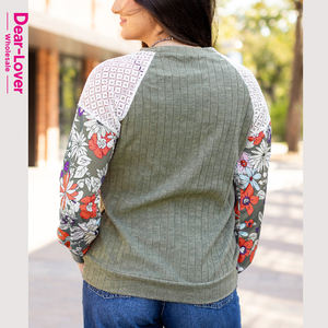 Женская трикотажная блузка с длинным рукавом - Product Image 5