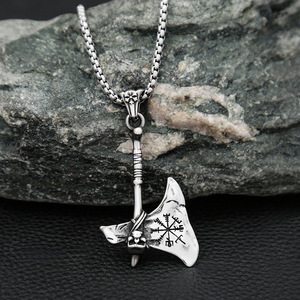 Collar con colgante de acero inoxidable Viking Tomahawk de Yunnique, joyería de moda para hombre, diseño de calavera, estilo nórdico - Product Image 4