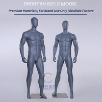 Maniquí masculino de fibra de vidrio para atletismo (sprint) y exhibición de joyería con pose de bádminton, cuerpo completo y músculos en relieve