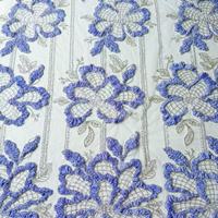 Tissu en dentelle brodée perlée à appliques florales 3D 100 % polyester pour robes de soirée et robes de mariée