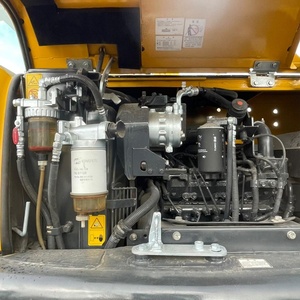 Mini-excavatrice Komatsu PC60 d'occasion de 6 tonnes, machine de construction hydraulique sur chenilles, petite pelle de terrassement avec moteur et pompe - Product Image 6