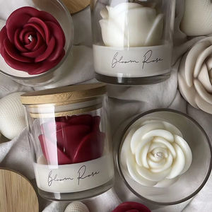 เทียนหอมรูปดอกกุหลาบแบบกำหนดเอง เทียนไขถั่วเหลืองในแก้วใส เทียนหอมหรูหรา กลิ่นหอมมีระดับ สำหรับตกแต่งบ้าน ของขวัญสำหรับองค์กร - Product Image 3