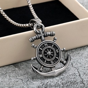 Collar con colgante de acero inoxidable unisex, diseño de ancla, brújula, sol y luna, joyería de moda para combinar con ropa - Product Image 4