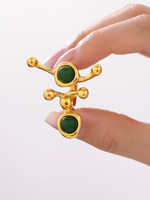 Dernière bague en acier inoxydable plaqué or 18 carats boule ramifiée exagérée incrustée de perles de coquille de pierre naturelle pour les femmes pour la fête