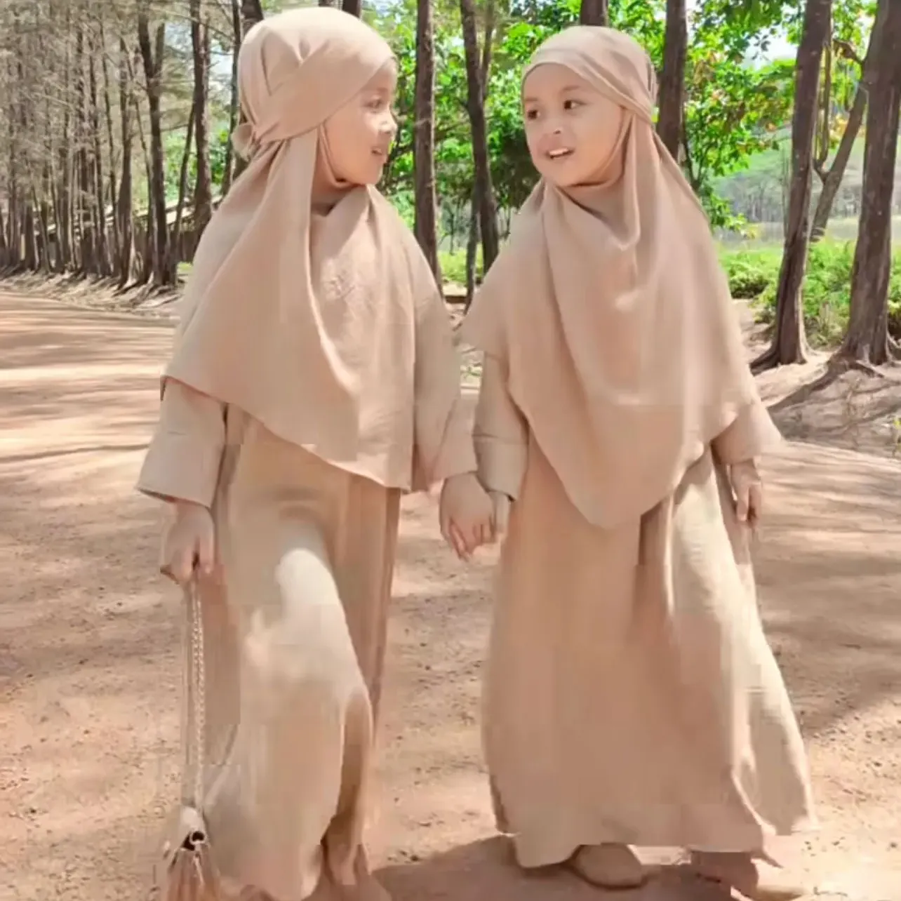 Modeat anak-anak Ramadan Timur Tengah Dubai Muslim gadis, 2 buah set warna solid syal jilbab set